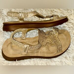 Elegant Gold Women's Sandals New Without Tags